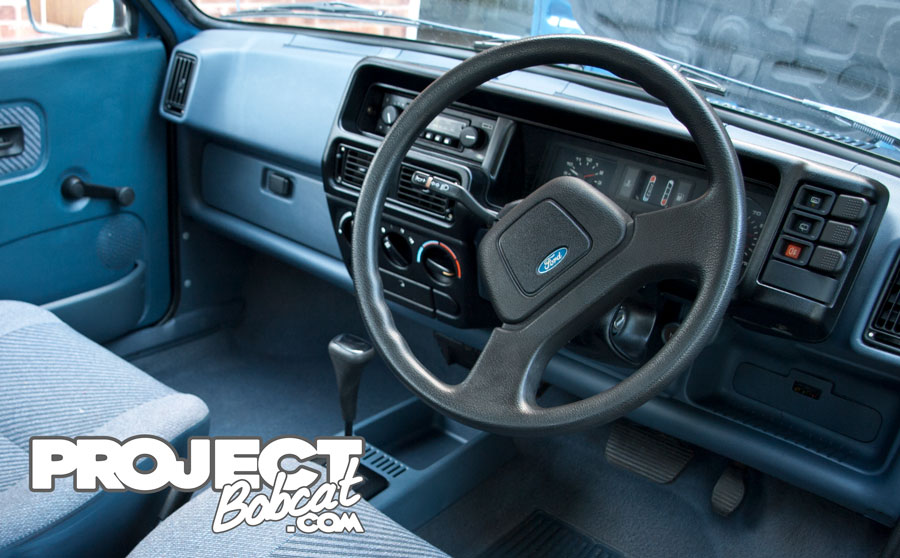 Mk2 Fiesta high spec blue dashboard with analog clock