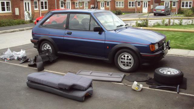 ford fiesta xr2 with interior on the ground
