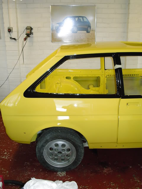 Mk2 Fiesta XR2 black rear window surround paint