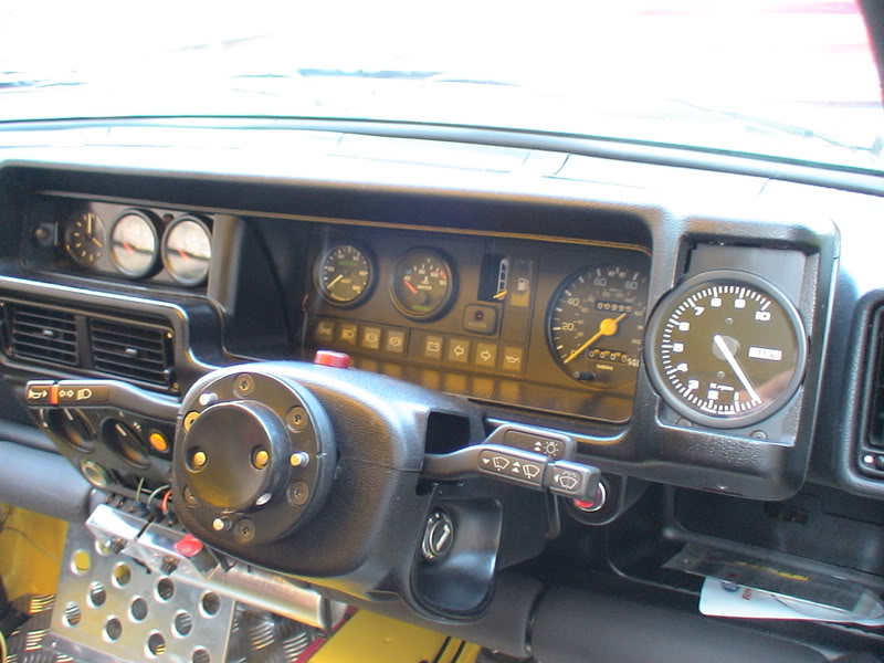 Xr2 dashboard with gauges fitted