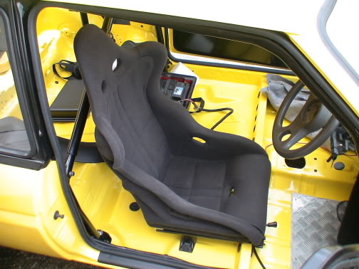 rs200 seat fitted to Fiesta XR2 track car
